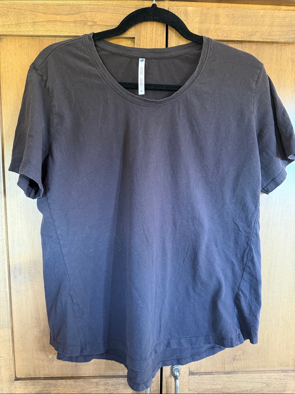 Kuhl womans XL Crew Neck T-Shirt-dark gray